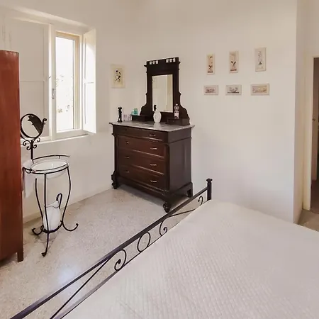 Casa Con Giardino Tra Mare E Monti - Marche House Semesterbostad Venarotta